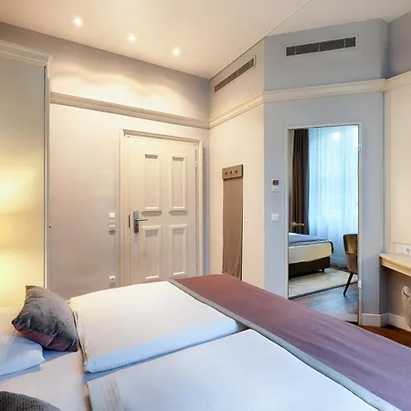 Welcome Residenzschloss Hotel 4*