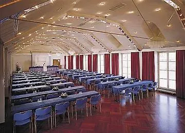 Welcome Residenzschloss 4*