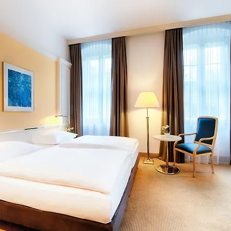 Hotel Welcome Residenzschloss 4*