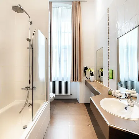 Welcome Residenzschloss 4*