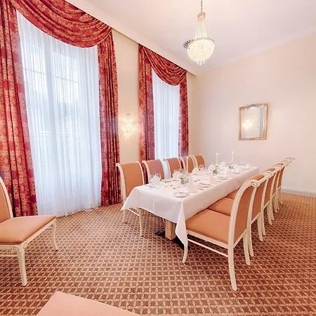 Hotel Welcome Residenzschloss *