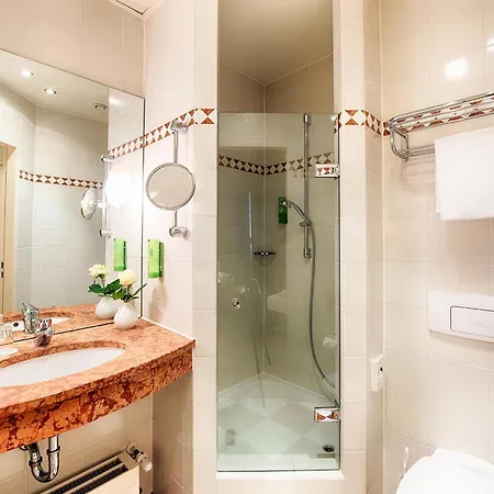Welcome Residenzschloss Hotel *