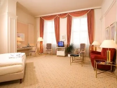 Welcome Residenzschloss 4*