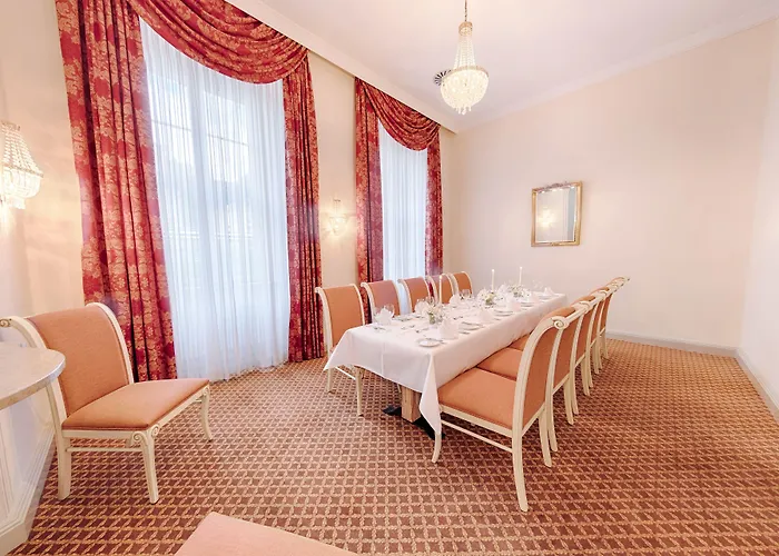 Hotel Welcome Residenzschloss *